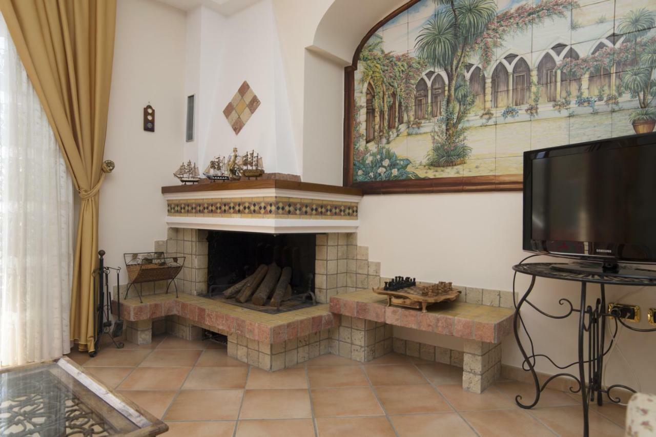 Апартаменты Panorama Host - Domus Amalfi Coast Майори Экстерьер фото